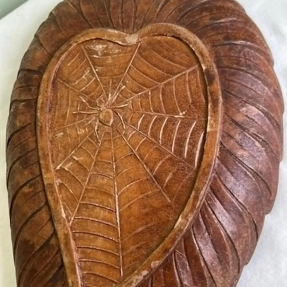 VTG MCM Resin Wood Look Leaf Berry Platter Dish Boho‎ Hippie Cabin Cottage